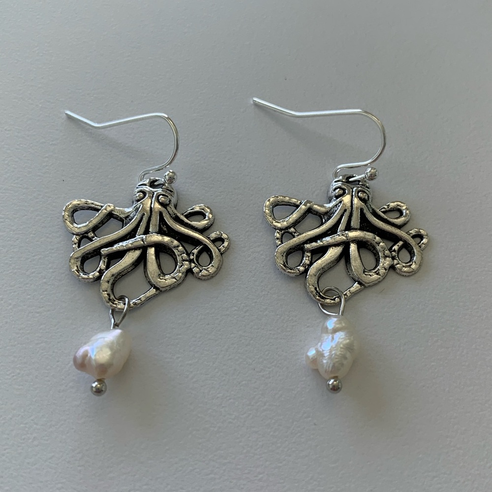 Octopus earrings. Silver tone with freshwater peals.